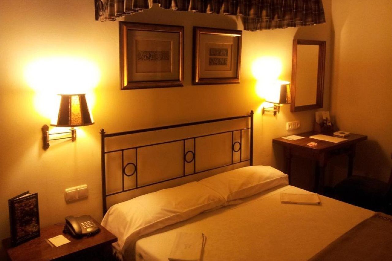 Hotel De Santillana Gil Blas 4*