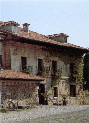 De Santillana Gil Blas Hotel